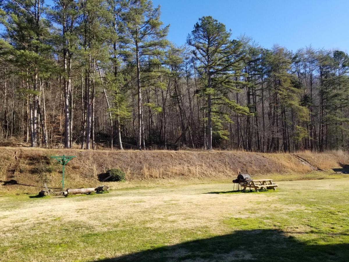Blue Sky Inn- Complimentary Happy Hour Th-Sun, Veteran Owned, Full Breakfast, Best Green Space, 1 Mile From Blue Ridge, Fire Pit Екстериор снимка