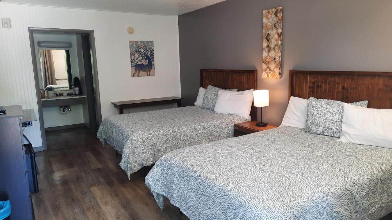 Blue Sky Inn- Complimentary Happy Hour Th-Sun, Veteran Owned, Full Breakfast, Best Green Space, 1 Mile From Blue Ridge, Fire Pit Екстериор снимка
