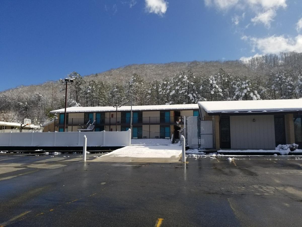 Blue Sky Inn- Complimentary Happy Hour Th-Sun, Veteran Owned, Full Breakfast, Best Green Space, 1 Mile From Blue Ridge, Fire Pit Екстериор снимка