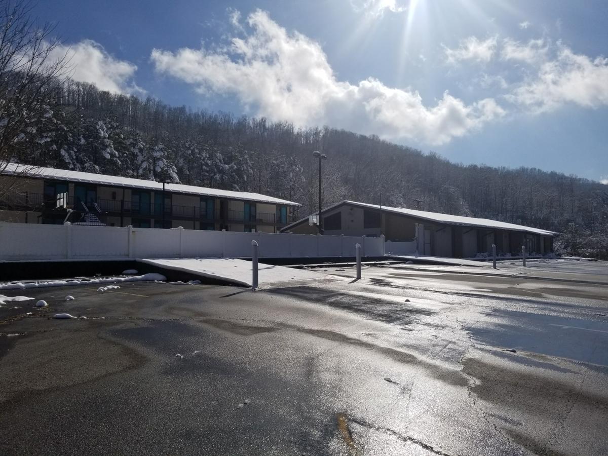 Blue Sky Inn- Complimentary Happy Hour Th-Sun, Veteran Owned, Full Breakfast, Best Green Space, 1 Mile From Blue Ridge, Fire Pit Екстериор снимка